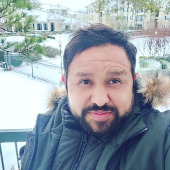 Meet your Posher, Carlos javier - Picture 1 of 1